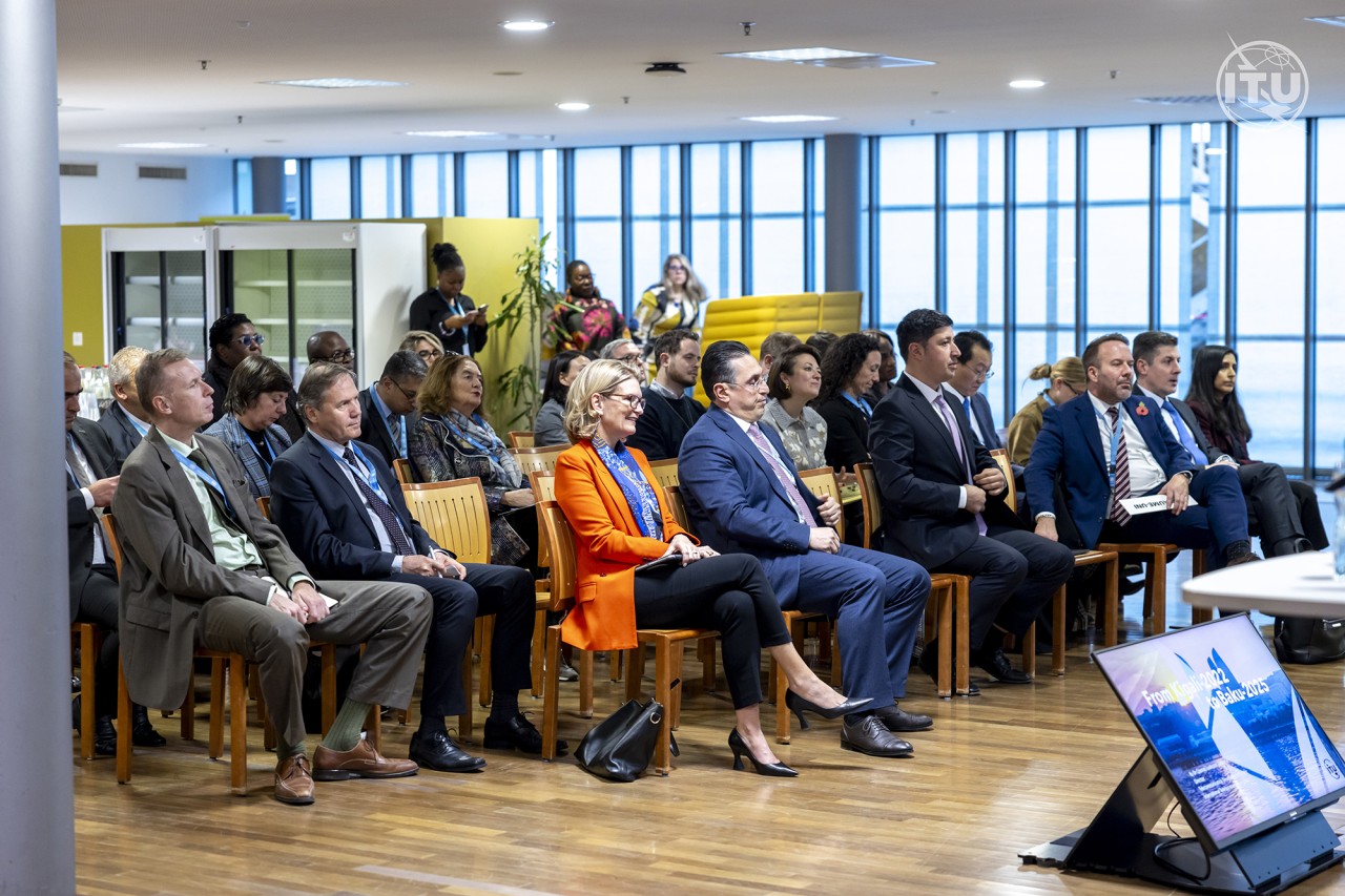 Cenevrədə “WTDC-25” ilə bağlı diplomatik brifinq keçirilib - FOTOLAR